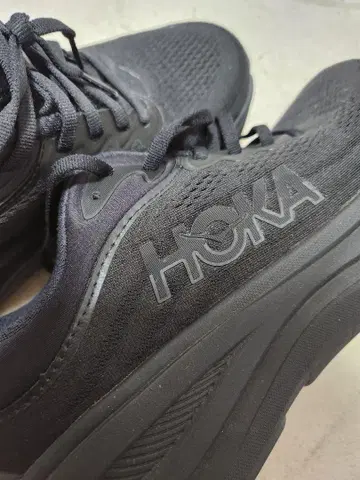 HOKA 본다이9 블랙 28cm