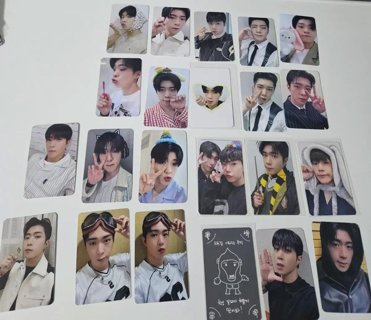 ONF Wyatt unreleased photocard