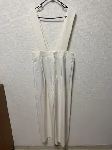 Stunning 화이트 살로펫