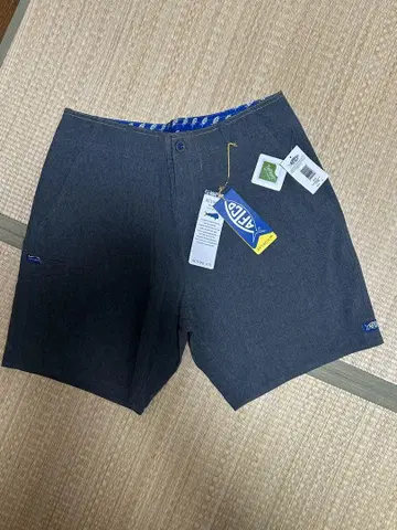 신상품 AFTCO 아후코 반바지 사이즈 32