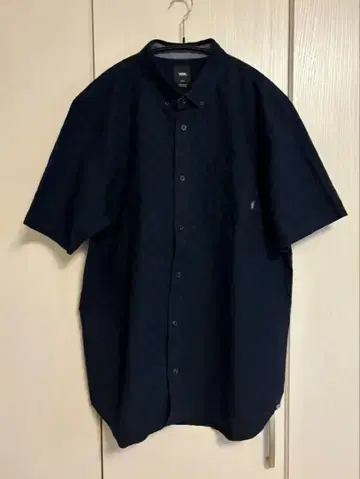 VANS 네이비 체크 무늬 반팔 셔츠 L 사이즈