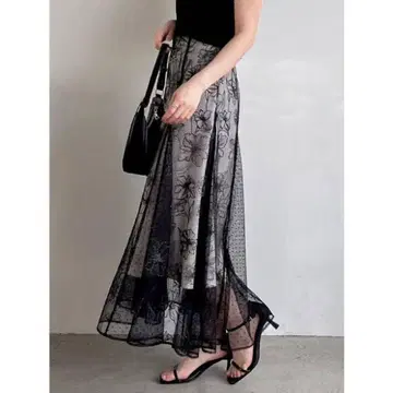 dazzlin 다즐린 꽃무늬 레이스 롱 스커트 S 사이즈 새상품급