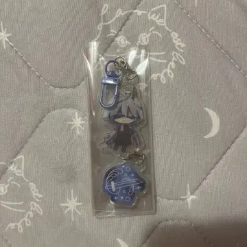 코야나기 로우 니지산지 연결되는 아크릴 키링