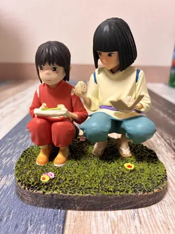센과 치히로의 행방불명 치히로 하쿠 피규어
