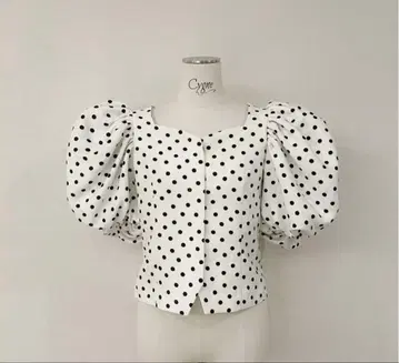 cygne 벌룬 개더 블라우스 Sarah 화이트 베이스 블랙 도트