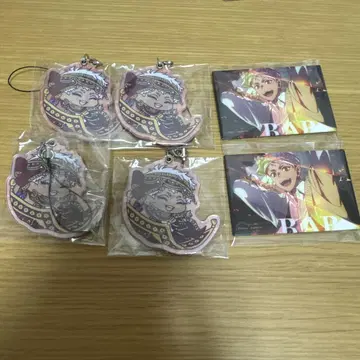 트위스티 카림 와챠토 아크릴 키링 스퀘어 캔뱃지