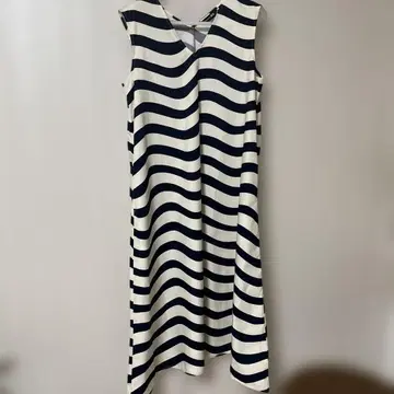 marimekko 슬리브리스 스트라이프 원피스