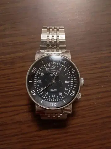 Bulova BVM004 쿼츠