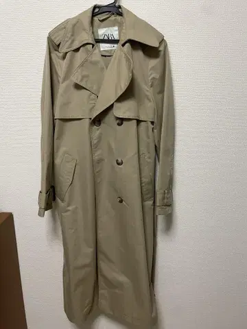 ZARA 베이지 트렌치코트