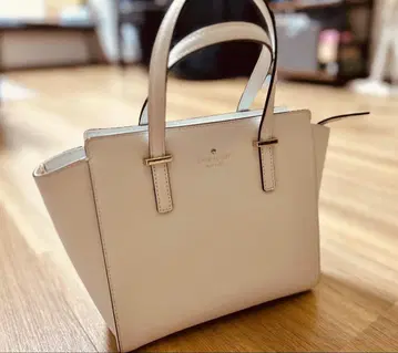 Kate Spade 화이트 핸드백