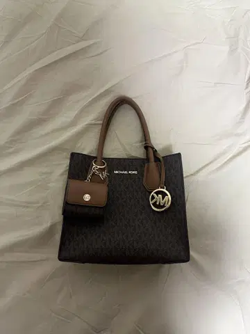 MICHAEL KORS 로고 토트백