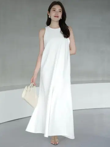 anuans 텍스처 컷 원피스 S 사이즈 WHITE