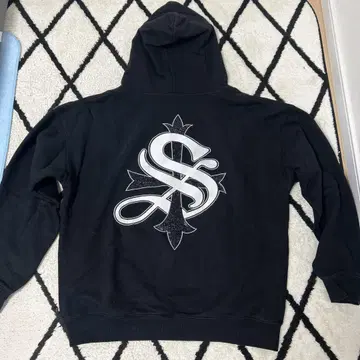 Supplier S 로고 후드티 블랙
