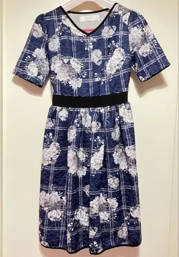 tocco closet 토코 클로젯 꽃무늬 체크 원피스