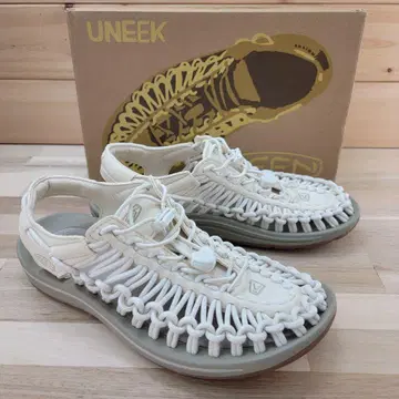 킨 우먼 유니크 화이트/콘스톡 23.5cm