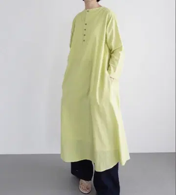 60/-0 보틀 옷깃 원피스