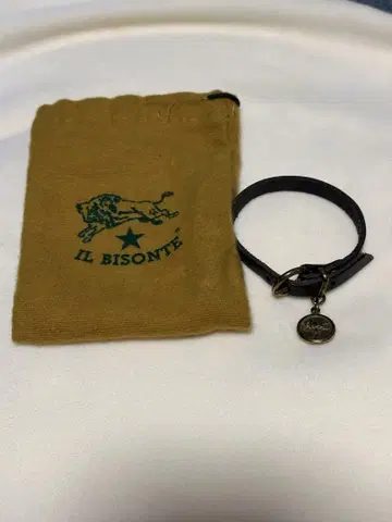 새상품급! IL BISONTE 블랙 가죽 팔찌