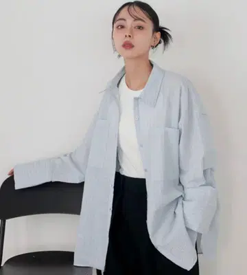미사용 새상품 LIAN 리안 스트라이프 오버 셔츠 블루 프리 사이즈
