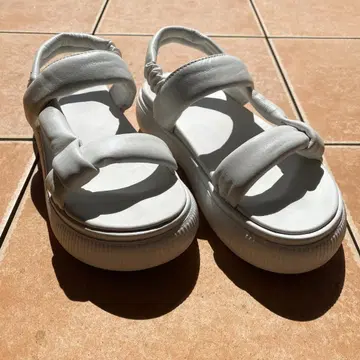 PUMA 샌들 화이트 24cm MAYU PUFFY SANDALS