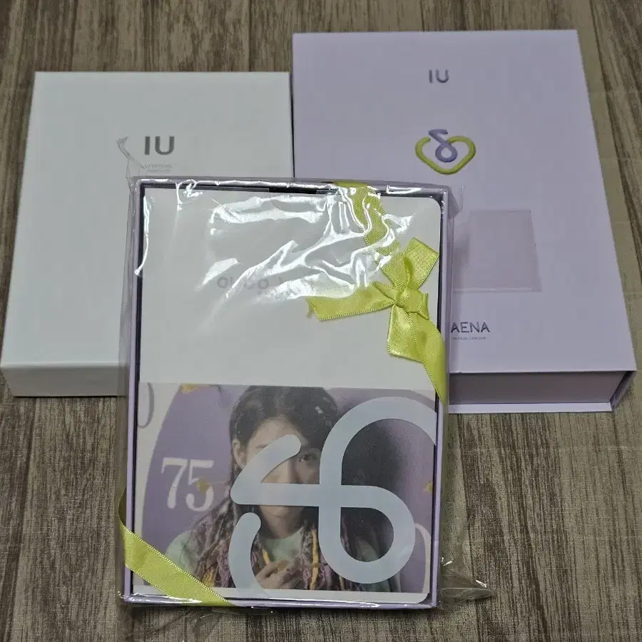 IU 13th UAENA ユエナ バッチセット アイユー IU 13th UAENA ユエナ バッチセット アイユー