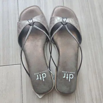 dtr 메탈릭 브라운 샌들