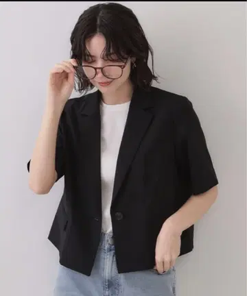 OPAQUE.CLIP 스트레치 린넨 느낌의 숏 테일러드 자켓