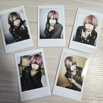 MAQIA / Rides In ReVellion TaJI 폴라로이드