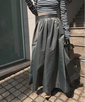 RANDOM TUCK VOLUME SKIRT 그레이 S 사이즈