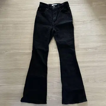 AZUL by MOUSSY 블랙 부츠컷 데님 S 사이즈