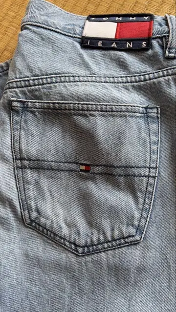 Tommy Jeans 라이트 블루 데님 팬츠