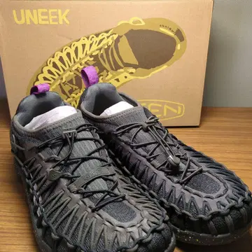 122-50 KEEN UNEKEK 샌들 28.0cm