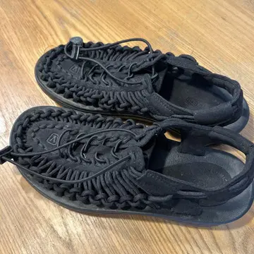 KEEN 샌들 유니크