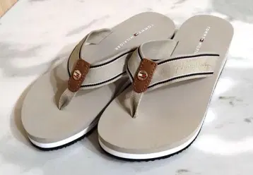 TOMMY 비치 샌들