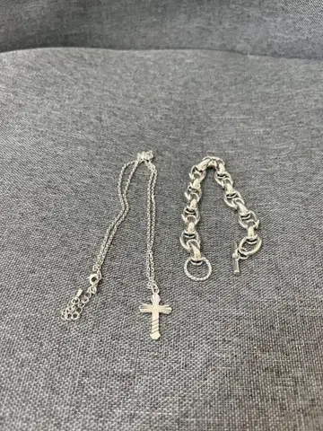구제 의류 액세서리