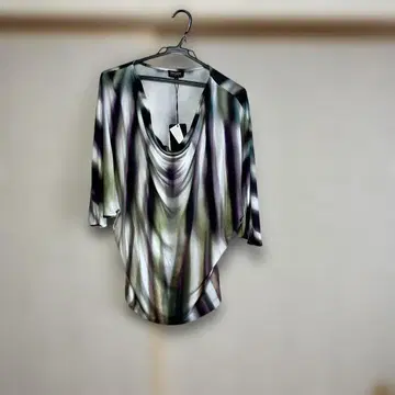 ESCADA SPORT 드레이프 5부 소매 티셔츠 S 사이즈