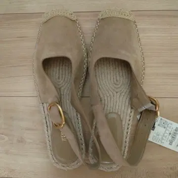 택 포함 새상품 ZARA 베이지 에스파드리유 샌들 39