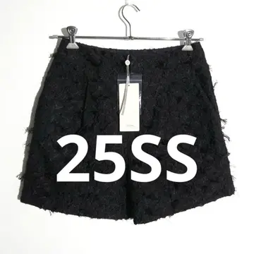새상품 25ss THE CLASSE 플라워 자카드 하프 팬츠