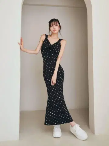 Darich 리본 파이핑 캐미 롱 원피스
