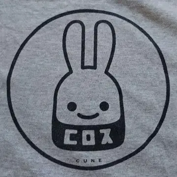CUNE 토끼 로고 그레이 티셔츠 M 사이즈