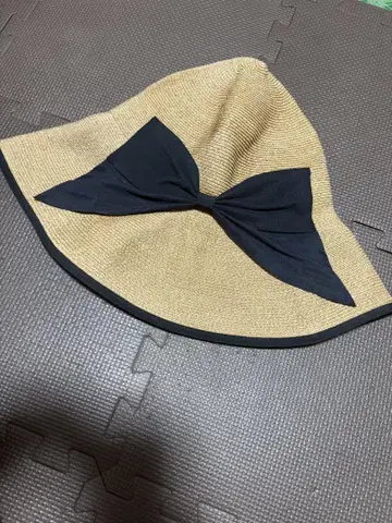 아씨나 뉴욕 리본 햇