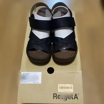 Regeta 크로스 스트랩 샌들 블랙