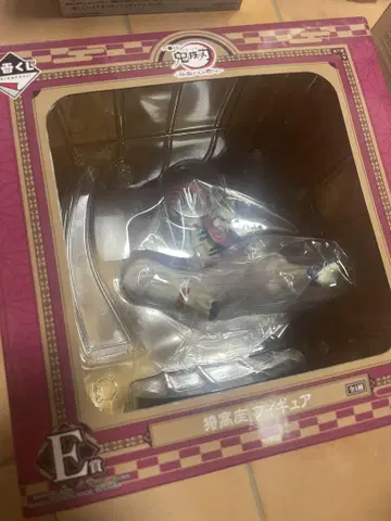귀멸의 칼날 제일복권 E상 아카자 피규어