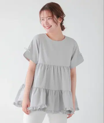 Fitmore 슬릿 슬리브 밑단 프릴 티어드 반팔 탑 블루 그레이