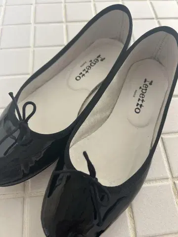 Repetto 에나멜 블랙 발레 슈즈 37