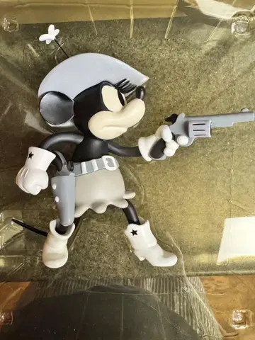 Disney Two-Gun Mickey 피규어
