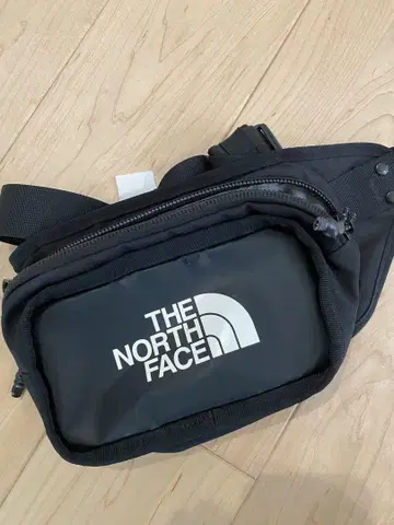 THE NORTH FACE 바디백 블랙
