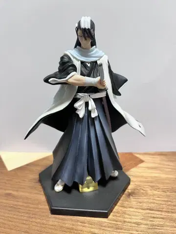 BLEACH 쿠치키 바쿠야 피규어 캐릭터즈