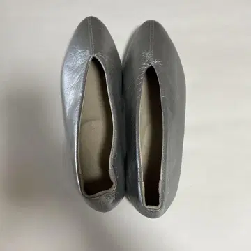 23.5cm 펌프스 천연 가죽 로우힐 에마 일본제 실버