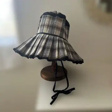 ORIENTMILLINERY 로나 머레이