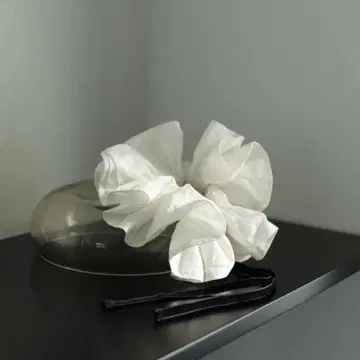 anuke 벨루어 리본 슈슈 화이트